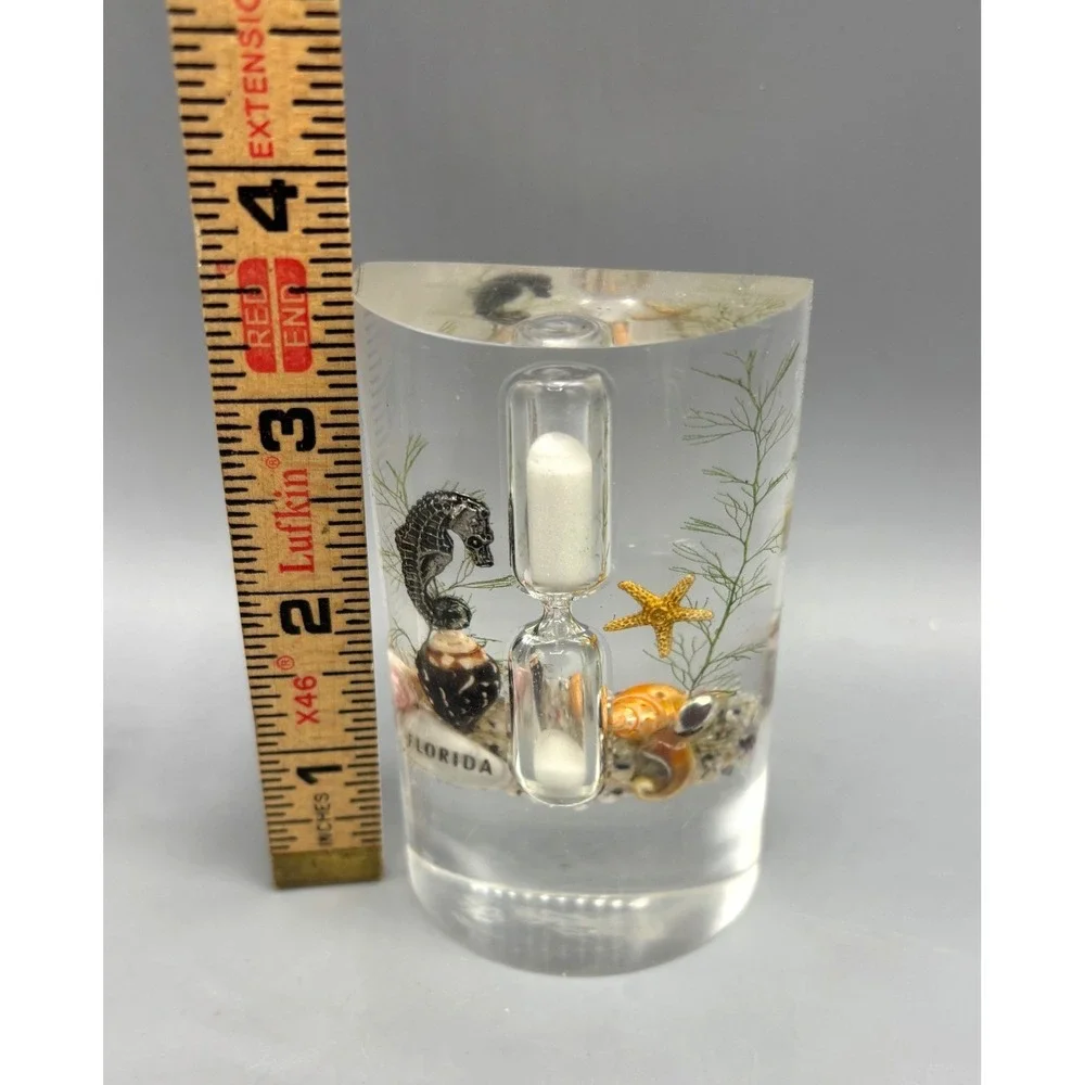 Florida Beach Hourglass‎ Resin Paperweight Seashell Seahorse Starfish Souvenir